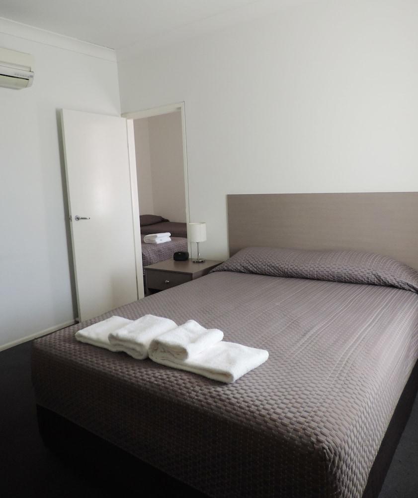 Burke & Wills Mt Isa Motel Mount Isa Ngoại thất bức ảnh